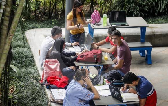 Imagen de referencia sobre estudiantes universitarios. FOTO Jaime Pérez Munévar