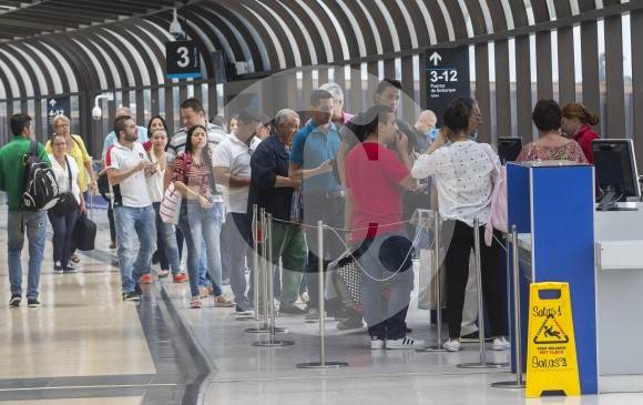 Un estudio realizado por Viajala (metabuscador de vuelos y hoteles) da cuenta de que VivaColombia es la opción más económica, el ahorro promedio es del 20%. Sigue Wingo con un ahorro promedio del 25%. FOTO ARCHIVO