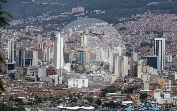 El presupuesto de inversión es de 3,6 billones en el caso de Antioquia. FOTO: JAIME PÉREZ
