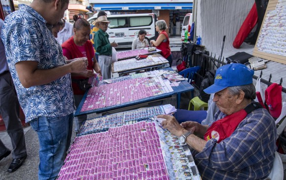 La excepción también se dio por los recursos que representan las loterías para el sector salud. FOTO EDWIN BUSTAMANTE