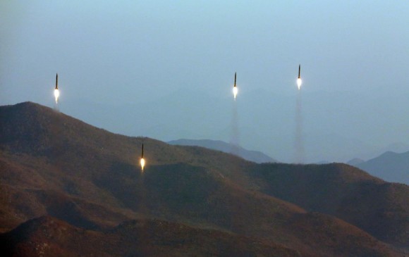 EL último lanzamiento de misiles de Corea del Norte se registró el pasado viernes. FOTO EFE 