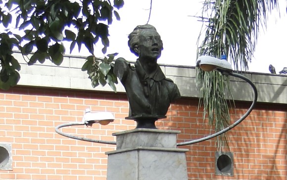 Busto de Atanasio Girardot en el Centro de Medellín. FOTO CORTESÍA MUSEO DE ANTIOQUIA