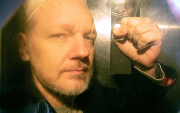 Julian Assange habría sido espiado por una empresa española. FOTO: AFP