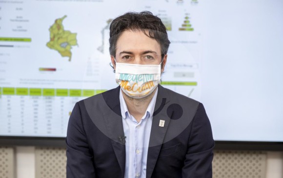 Con su recuperación, los dos líderes más importantes de Antioquia, gobernador y alcalde de Medellín, recuperados de su contagio del virus, vuelven a funciones completas para hacer cara al pico de la epidemia. FOTO CAMILO SUÁREZ