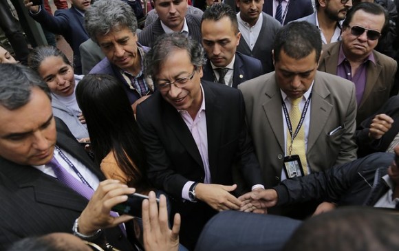 Gustavo Petro llegando a la Corte Suprema este miécoles. FOTO COPLPRENSA
