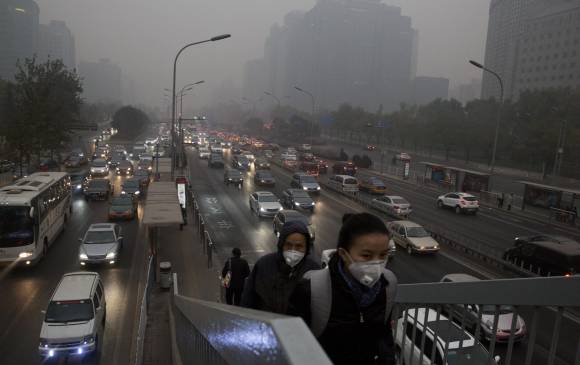 Japón es uno de los países a los que la Organización para la Cooperación y el Desarrollo Económico subraya como un caso preocupante respecto al tema de la contaminación ambiental en el mundo. FOTO AP