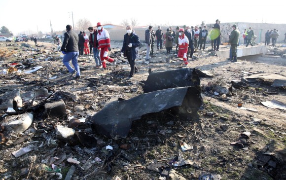 En el avión iban 176 personas, ninguna sobrevivió. Foto: EFE