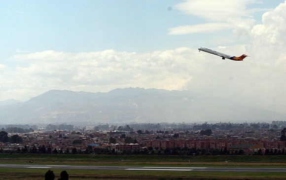 Air Canada suspende operaciones en el país este domingo. FOTO: Colprensa