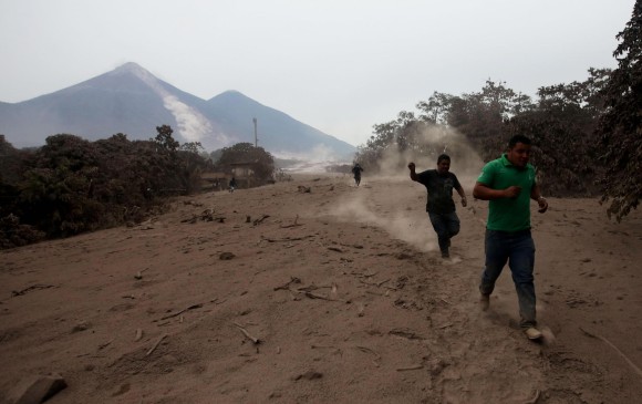 El volcán de Fuego hizo erupción en junio pasado. FOTO EFE