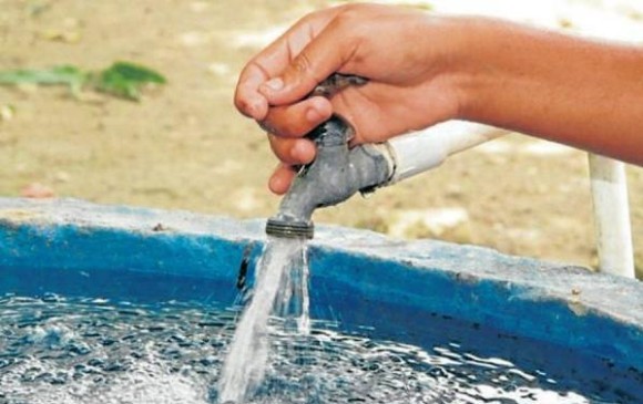 Empresas de servicios públicos deberán reportar a quienes derrochen agua. FOTO COLPRENSA