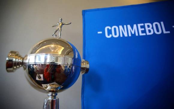 La Conmebol informó que los encuentros del 25 al 31 de marzo se disputarán entre el 1 y el 7 de abril. FOTO REUTERS