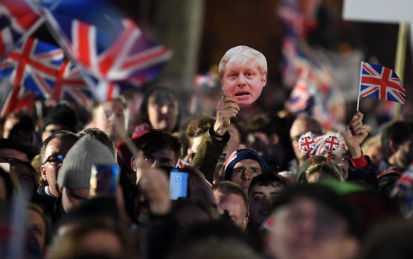 El primer ministro británico, Boris Johnson, reclama que el bloque europeo dé el mismo trato a Reino Unido que a otros socios comerciales. FOTO AFP