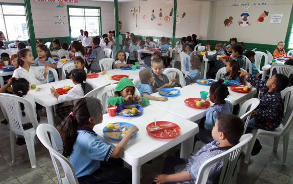 Velar por la buena alimentación de los escolares es una de las prioridades de la Alcaldía. FOTO manuel saldarriaga