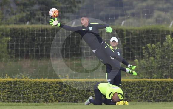 Cristian Bonilla estaría en la portería verdolaga. En el último duelo como visitante, ante el Huila, fue figura. FOTO juan a. sánchez 