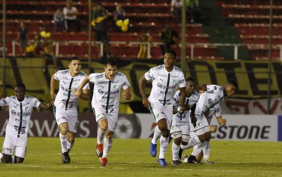 Con una actuación destacada del arquero Camilo Vargas, Cali se clasificó a la siguiente ronda de la Sudamericana. FOTO EFE