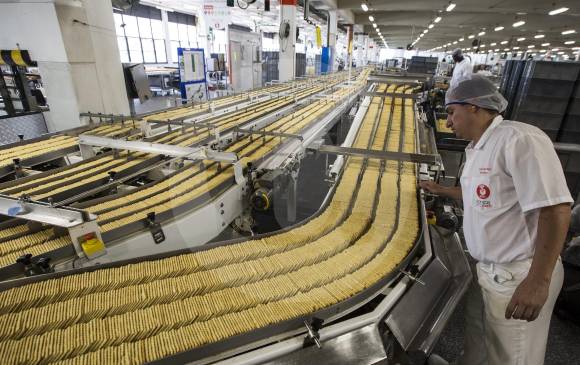 Las ventas de galletas, snacks y aceites representan, según datos el Ministerio de Comercio, el 0,8 % del Producto Interno Bruto (PIB) del país, y el 6,8 % del PIB industrial. FOTO Julio césar Herrera