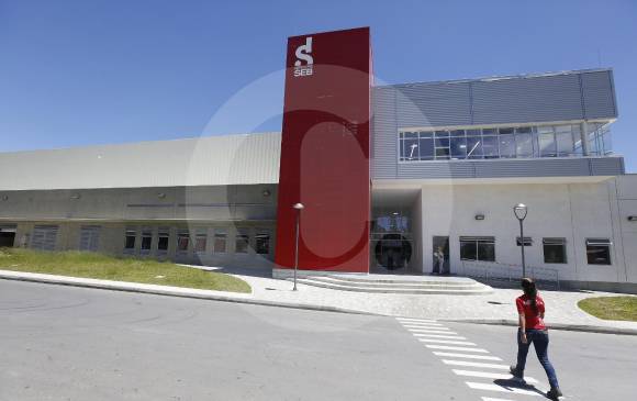 En el nuevo Centro de Distribución de SEB, en Rionegro, se inauguró ayer un punto logístico, contiguo a la planta de plásticos de Imusa. FOTOS Manuel Saldarriaga
