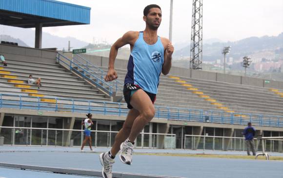 Elkin Serna saldrá por más gloria internacional en Medellín. Competirá en tres pruebas. FOTO archivo