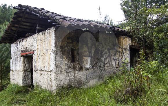El abandono de propiedades producto del conflicto armado en Granada aun es evidente, el retorno es lento. FOTO Jaime Pérez