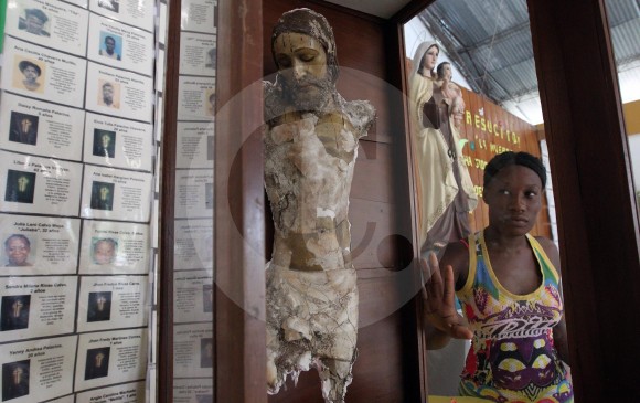 El Cristo mutilado en la explosión en Bojayá se convirtió en un ícono de las víctimas de la masacre ocurrida en 2002. FOTO jaime pérez
