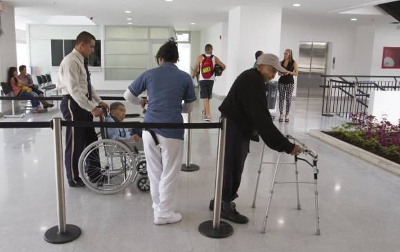 La amplitud y la comodidad son los atributos del nuevo hospital de La Estrella. Aunque inicialmente los servicios se ofrecen de la misma forma, se aspira mejorar y ampliarlos. FOTO donaldo zuluaga