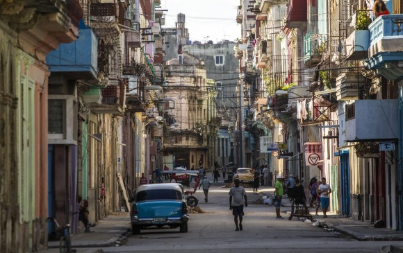 El experto cree que probablemente pasen décadas antes de que Cuba experimente un retorno de las libertades políticas. FOTO AP