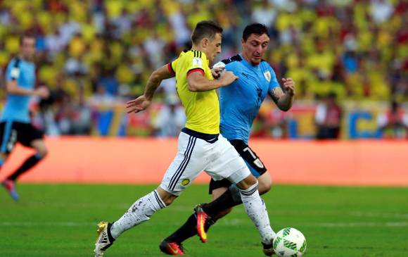 Santiago Arias se ha consolidado como el titular de la banda derecha en la Selección, pero no ha colmado las expectativas porque su aporte en ataque ha sido poco. En defensa es seguro. FOTO REUTERS