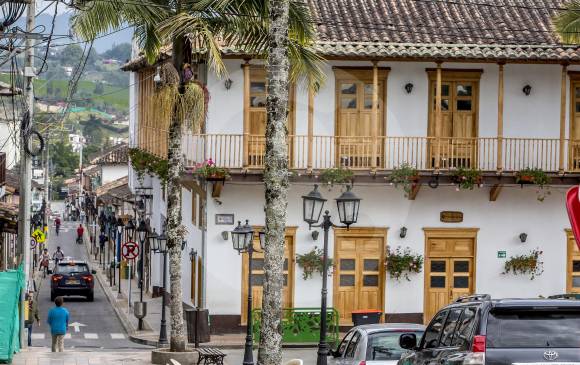 John Jairo Villegas convirtió un escrito ocasional en un texto de interés para quienes disfrutan la tradición paisa. El Retiro (imagen) está mencionado en su relato. FOTO Juan Antonio Sánchez y camilo suárez