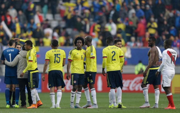 Perú resistió el asedio al que lo sometió Colombia para empatar sin goles en la última jornada de la fase de grupos de la Copa América y clasificar así a los cuartos de final del torneo sudamericano. FOTO AP