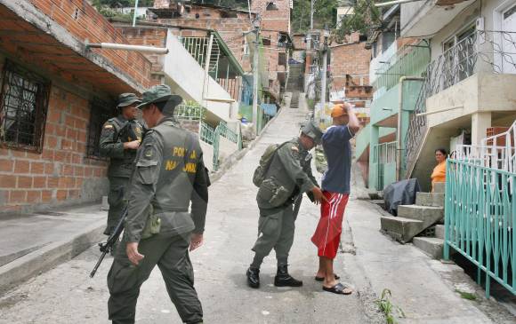 Los operativos especiales en zonas como Castilla, Robledo y el Centro, destaca la autoridad, han dado frutos en la disminución de los homicidios y otros delitos. FOTO juan antonio sánchez