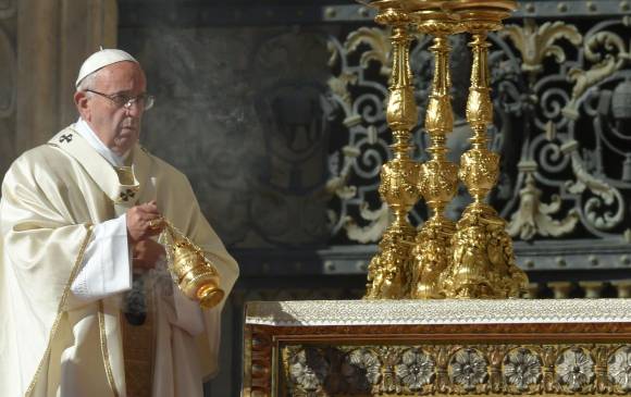El Papa Francisco proclamó dos nuevos santos latinoamericanos: el mexicano José Sánchez del Río y el argentino José Gabriel del Rosario Brochero. FOTO AFP