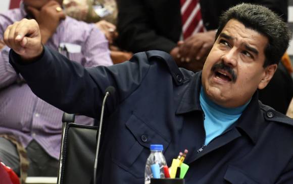 Nicolás Maduro denunció que desde Washington se planifica un bloqueo económico, comercial y energético contra su país. FOTO AFP