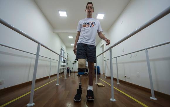 Jakson Follmann continúa con su proceso de recuperación tras el accidente aéreo de Chapecoense. FOTO AFP