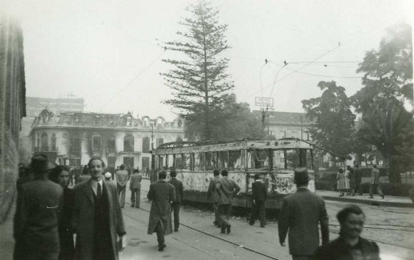 La Organización de Estados Americanos (OEA) fue creada pocos días después de los sucesos del 9 de abril de 1948 en Bogotá (que se ven en la imagen). FOTO Archivo Colprensa