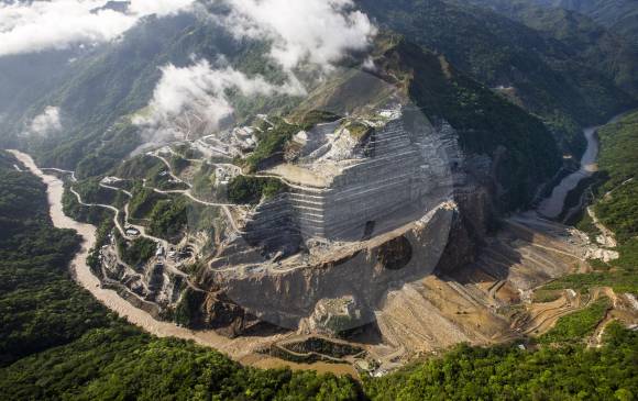 La central hidroeléctrica Ituango, que construye EPM en el norte de Antioquia, es el último gran proyecto que falta por concluirse y recibió obligaciones de energía firme en la subasta realizada por la Creg, en 2011. FOTO Hernán Vanegas Ochoa