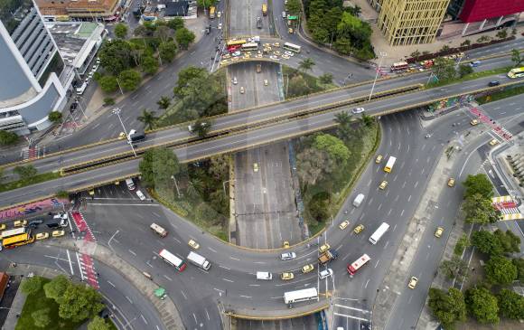 La glorieta de la calle San Juan con la Avenida Ferrocarril es la zona con mayor accidentalidad. FOTO ESTEBAN VANEGAS