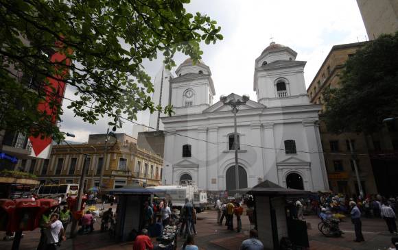 Iglesia de la Candelaria, condecorada en 2016. FOTO ARCHIVO HENRY AGUDELO