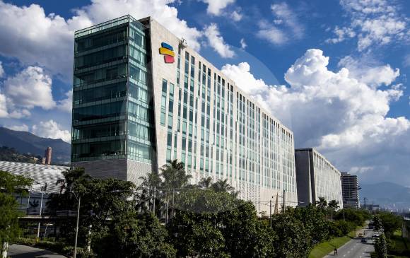 Bancolombia y Grupo Nutresa lideraron dentro de sus respectivos sectores. FOTOS Jaime Pérez y Esteban Vanegas