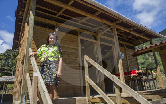 Liney Domicó es una de los 305 indígenas de Dabeiba que se beneficiaron con las nuevas viviendas. FOTO Edwin Bustamante
