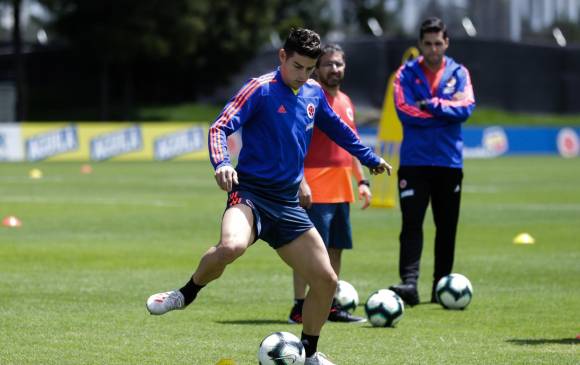 El último amistoso que jugó James con Colombia fue, precisamente, ante Perú, triunfo 3-0 previo a Copa América. FOTO colprensa