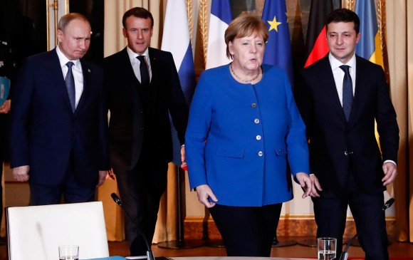 Los mandatarios de Rusia, Vladimir Putin; Francia, Emmanuel Macron; Alemania, Ángela Merkel; y Ucrania, Volodimir Zelenski, se reunirán de nuevo en abril para evaluar resultados. FOTO AFP