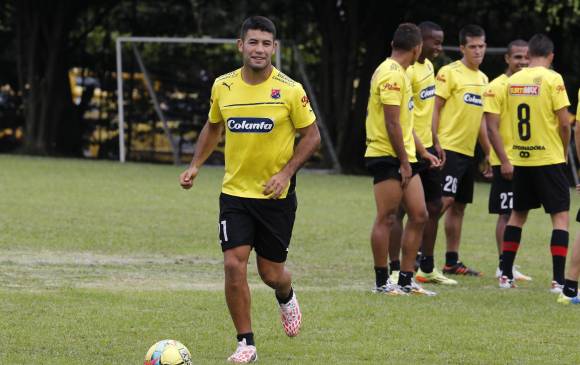 Julián Guillermo, mediocampista del Medellín que repetirá final. Dice que el técnico Torres es un ganador. FOTO Juan A. Sánchez
