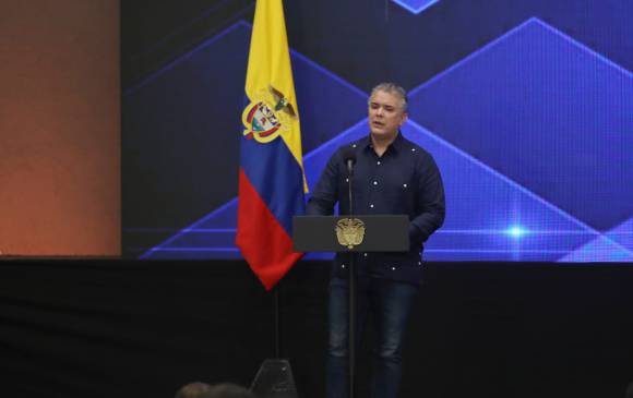 El presidente Iván Duque encabezó en Barranquilla el acto que dio la bienvenida a Aire, operador de energía para tres departamentos costeños. FOTO TOMADA DE CUENTA DE TWITTER DE MINENERGÍA