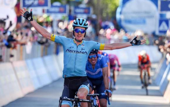 Pello Bilbao (Astana) ganó este sábado al esprint y por delante de su compatriota Mikel Landa (Movistar) la vigésima etapa del Giro de Italia. Foto: EFE
