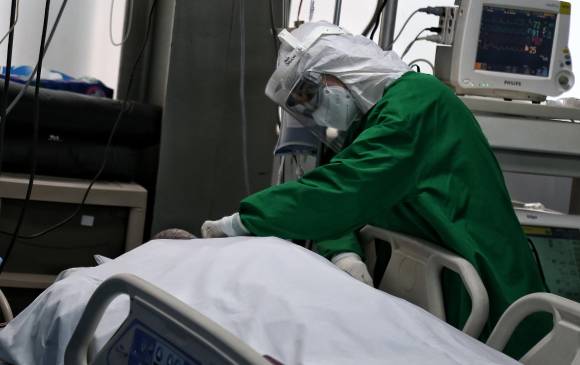 En el país hay una disponibilidad cercana al 40 % de camas UCI para pacientes covid. FOTO COLPRENSA