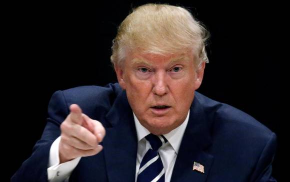 En su primera semana como presidente electo, Donald Trump ha bajado el tono de sus propuestas más extremas, aunque no las abandona del todo para complacer a su electorado. FOTO reuters