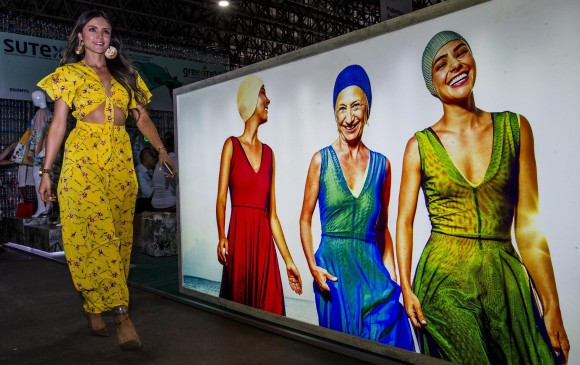 De las empresas que hacen parte de esta iniciativa, se destaca el sector moda, el cual cuenta con 25 firmas dispuestas a vender sus productos en el extranjero. FOTO Julio César Herrera.