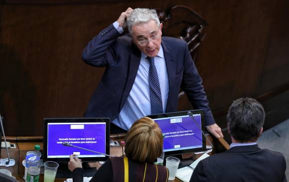 Álvaro Uribe dejó su participación en el Senado con siete proyectos radicados para el actual periodo. Su reemplazo llegó el pasado miércoles cuando tomó posesión Milla Romero. FOTO Colprensa