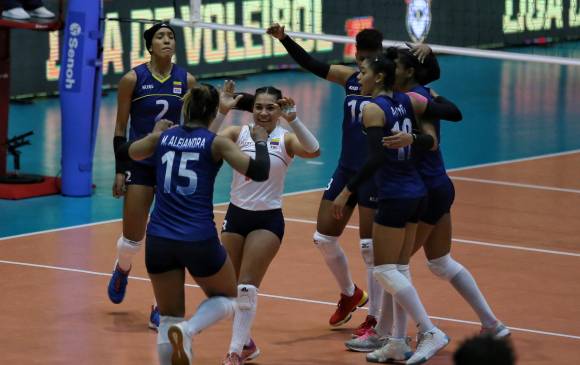 La Selección Colombia venció en tres sets seguidos a su similar de Venezuela. FOTO COLPRENSA