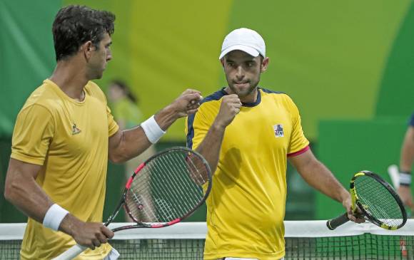 Los tenistas colombianos Robert Farah (izq) y Juan Sebastián Cabal clasificaron a cuartos de final del Abierto de Australia sin ceder un solo set en el torneo. FOTO archivo colprensa